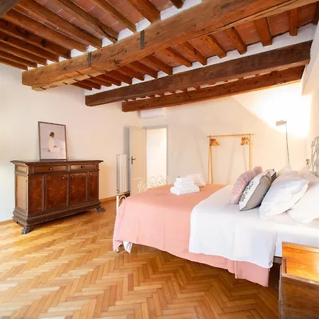 Apartamento Bonnie Hideaway With Terrace By Abita Lucca